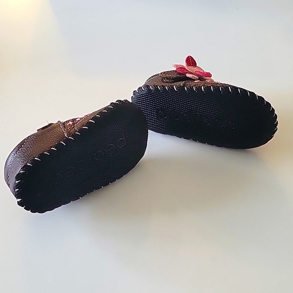 Baby Girl Walking Shoes and Bootie Size 6-12 months/ Size 3 and 4 Bundle - Picture 11 of 15